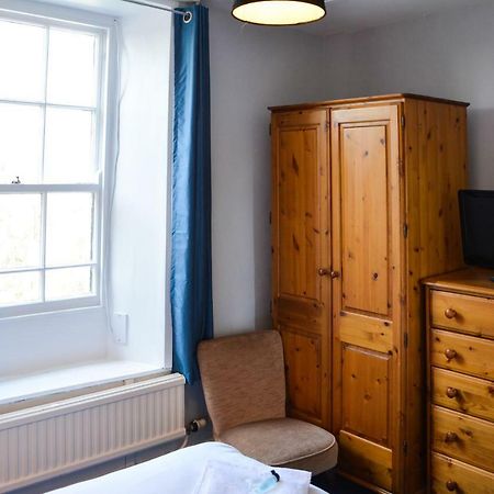 Llanerch Inn 兰德林多德威尔斯 外观 照片